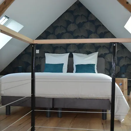Lebeau Repos Bed & Breakfast *